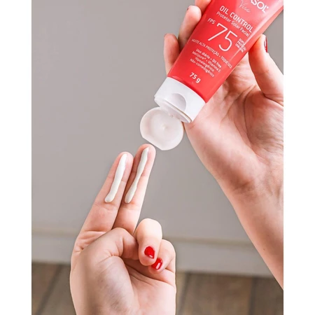 Protetor solar facial Anasol Oil Control Fps 75 60g - Imagem 3